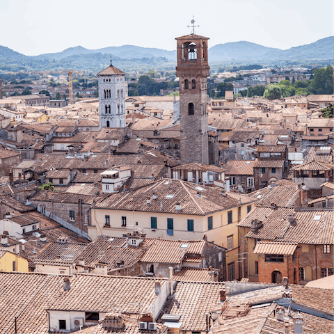Stroll 3km into Lucca's old town and explore the city within the walls