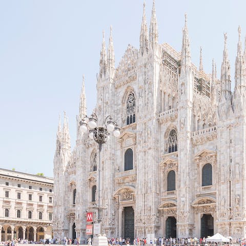 Hop on the subway and be in central Milan in just fifteen minutes