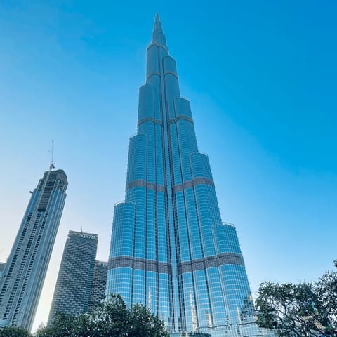 Take some photos of the nearby Burj Khalifa