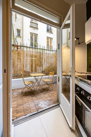 The Muse of Montparnasse image 5