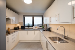 Kensington Hideout image 12