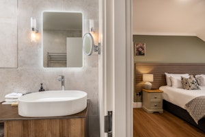 Kensington Hideout image 10