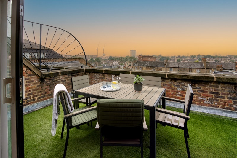 Kensington Hideout main image