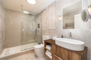Kensington Hideout image 2