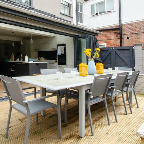 Enjoy lavish outdoor feasts in the company of your family and friends
