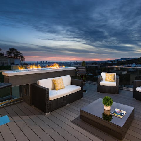 Sit out on the terrace and watch the Californian sky change colour at sunset