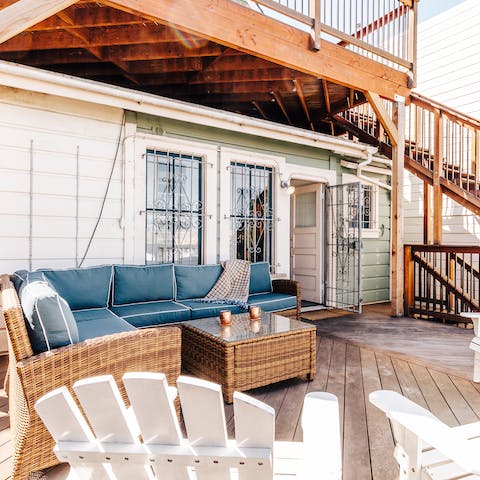 Watch how the world goes by in this part of town on your sun-kissed deck