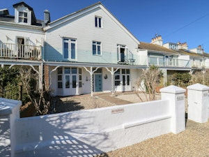 The Pevensey Pearl image 14