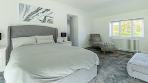 Hillside Retreat image 9