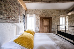 Stone & Silk image 12