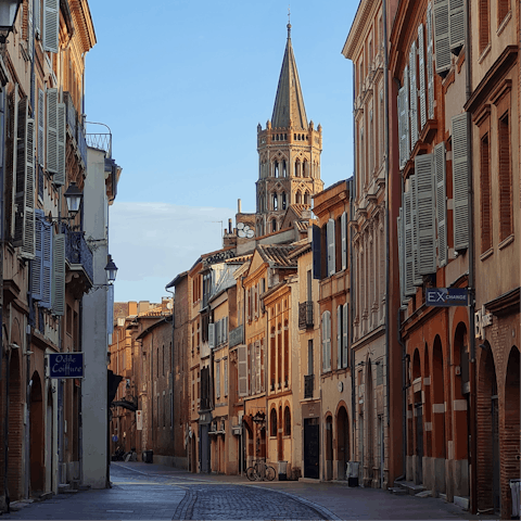 Stroll around the heart of the Capitole de Toulouse, a short drive away