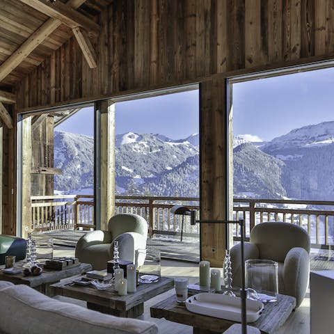 Feel inspired by majestic views across the Alps and enjoy the warmth of the fire