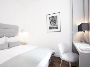 A Picture Of Chic image 11