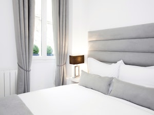 A Picture Of Chic image 8