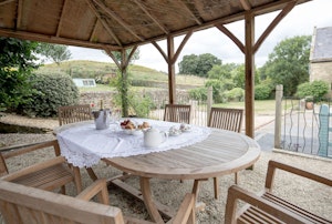 The Hill Fort Hideaway image 5