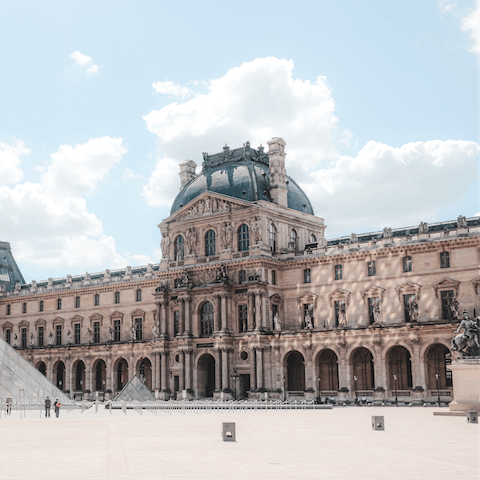 Walk down to the magnificent Louvre in around fifteen minutes