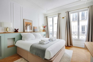 Parisian's Reverie image 12