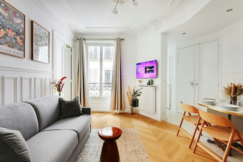 Parisian's Reverie additional image