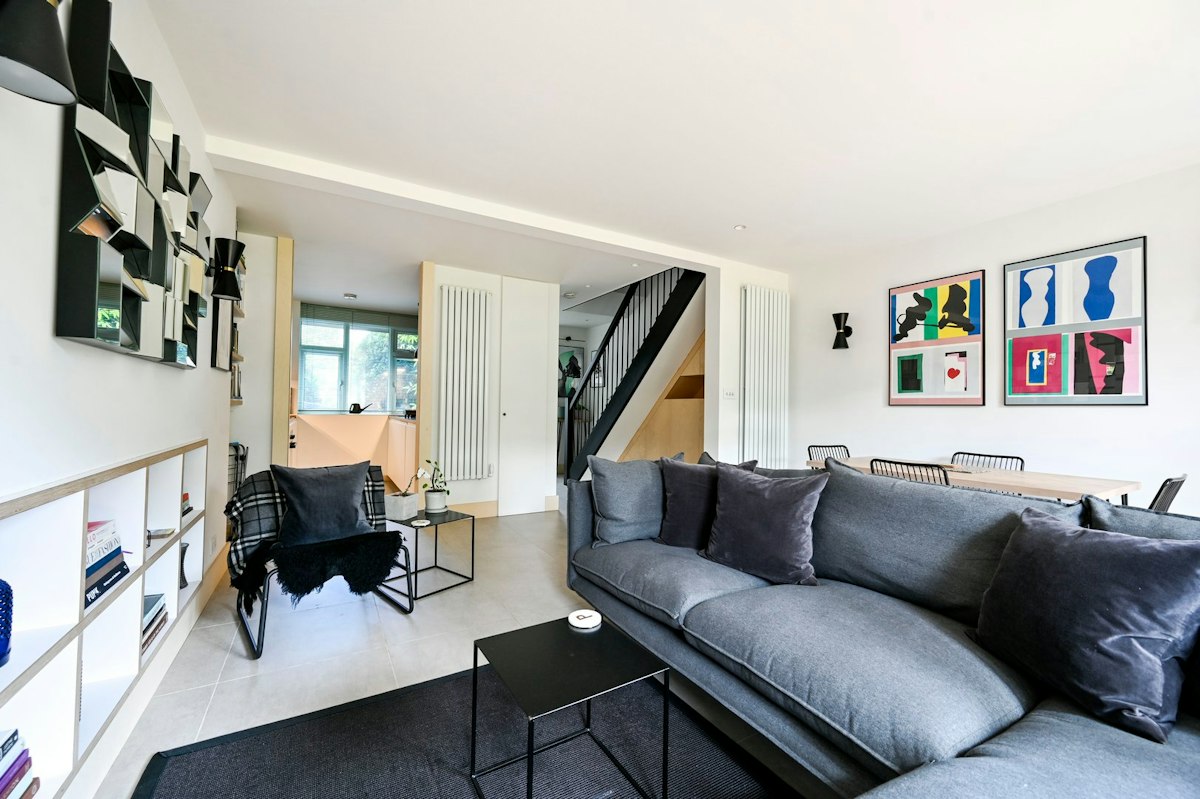 Oval Abode