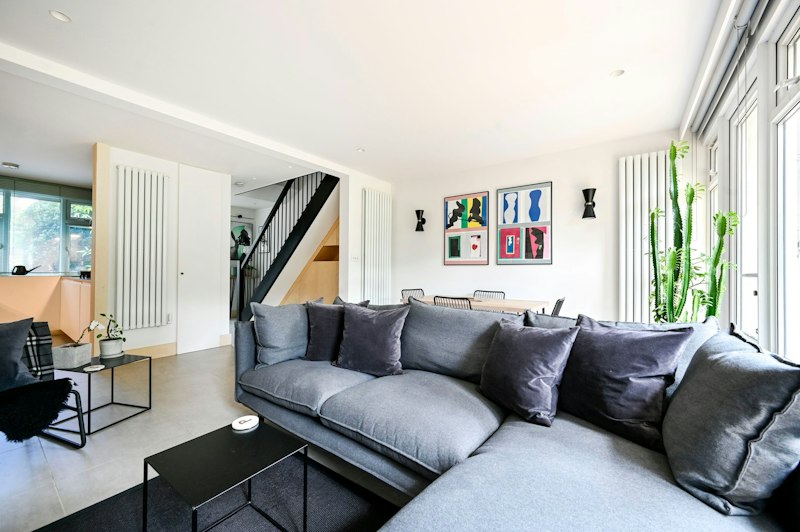 Oval Abode additional image