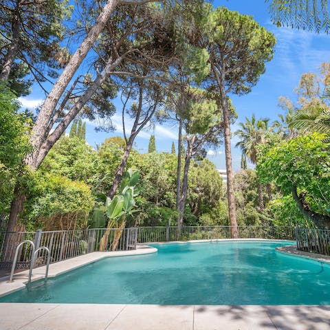 Cool off from the hot Marbella sun with a swim in the communal pool