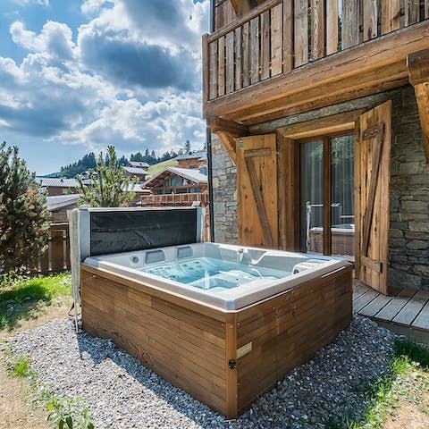 De-stress in the outdoor hot tub