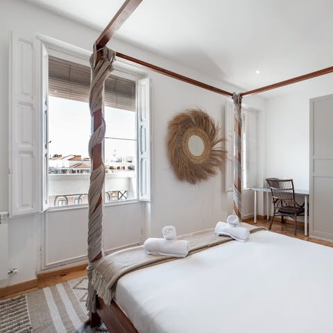 Enjoy waking in these beautiful rooms and opening up the curtains to reveal the city before you