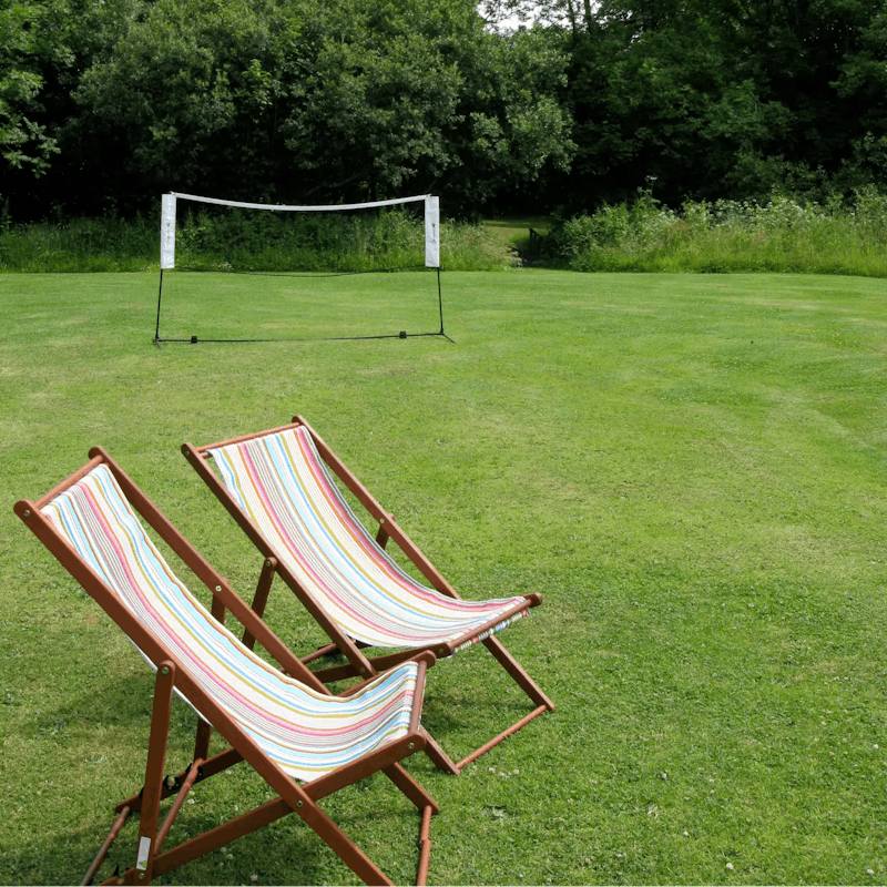 Soak up the sunshine in the expansive garden, which is perfect for kids to play in