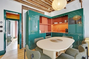 Colourful Curves image 7
