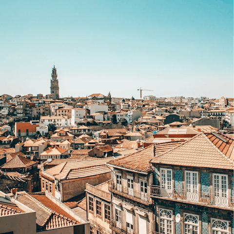 Hop on the metro at Matosinhos Sul and be in Porto in forty minutes