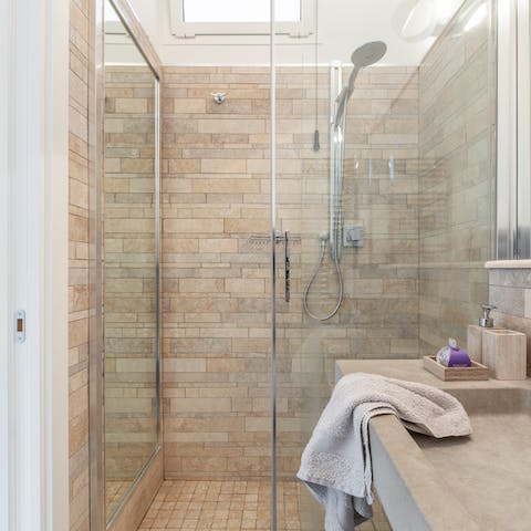 The enormous tiled shower
