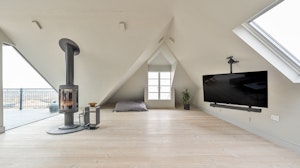 A Penthouse on the Shore image 14