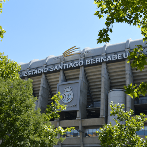 Cheer on Real Madrid at Santiago Bernabéu Stadium