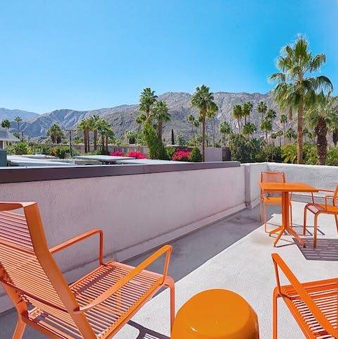 Bask in the Californian sun on the balcony