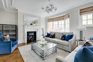 Exquisite Elegance image 6