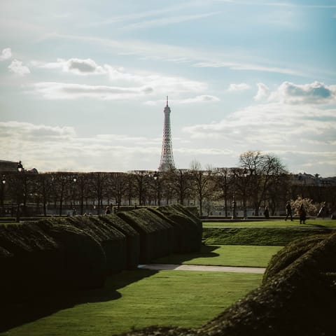 Take a leisurely stroll around the manicured Tuileries Garden
