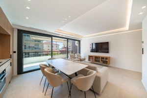Croisette Retreat image 12