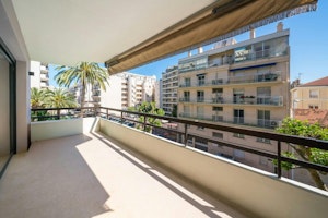 Croisette Retreat image 7