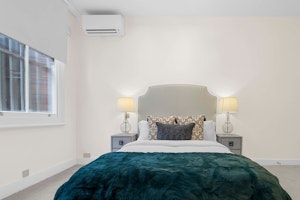 Blissful Chelsea image 2