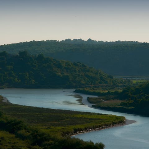 Relax by the beautiful Arade River, just three kilometres from Silves