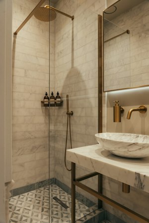 Royal Muse image 10