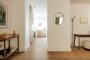 Grosvenor Elegance image 6