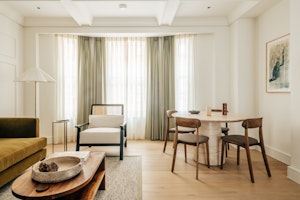 Grosvenor Elegance image 5