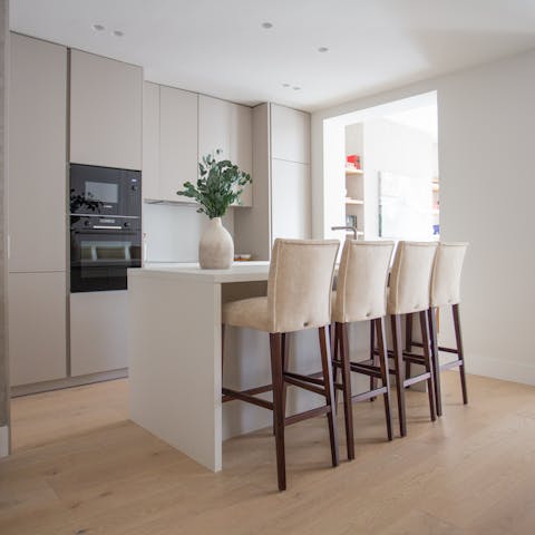 Sit at the kitchen island to enjoy torrijas for breakfast