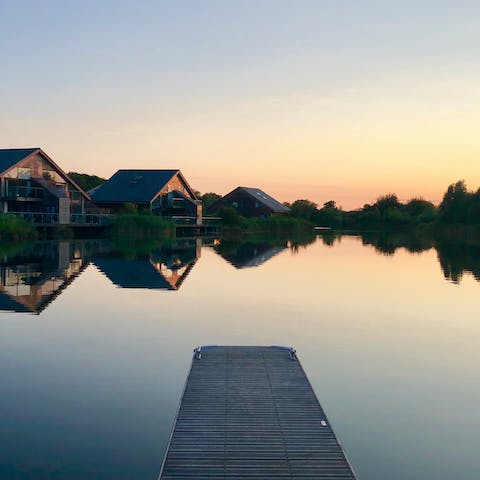 Enjoy stunning views across the Cotswold Water Park
