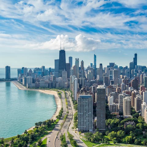 Stay near the best of Chicago