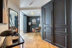 The Chic Scene image 15
