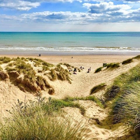 Walk to Camber Sands for a day at the beach