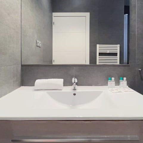Get ready in the modern bathroom for a night out in Barcelona