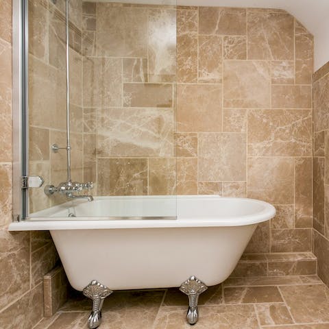 Indulge in a spa-worthy soak in the tub